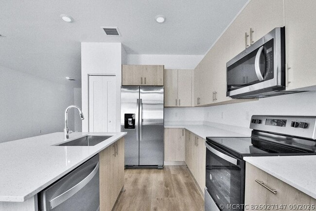 Photo - 4074 Highland Oaks Dr