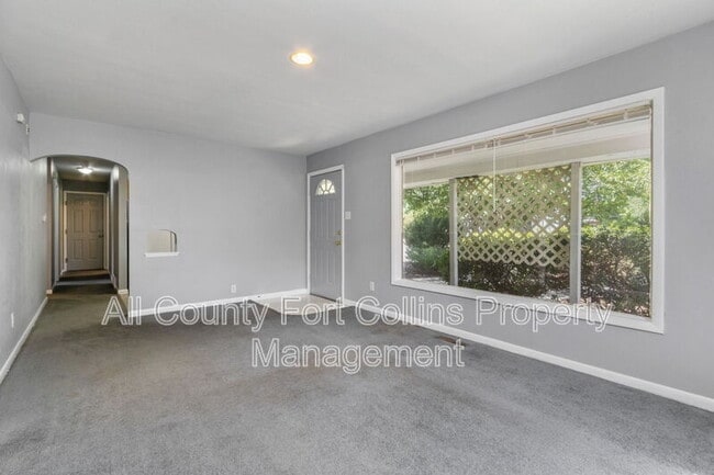 Photo - 817 E Laurel St