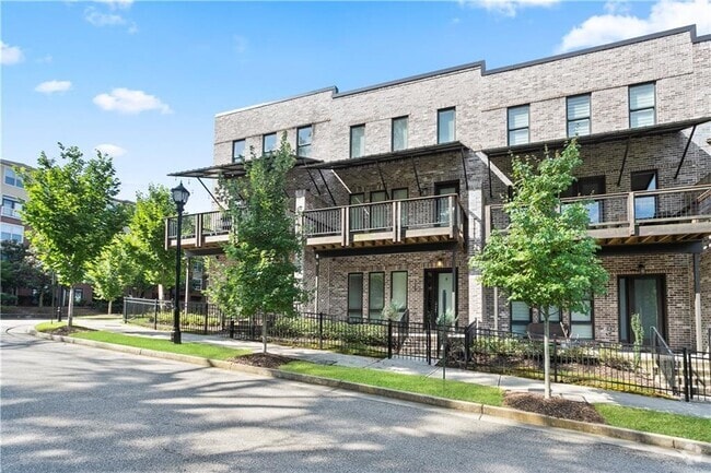 Building Photo - 1949 Myrtle Walk Rental