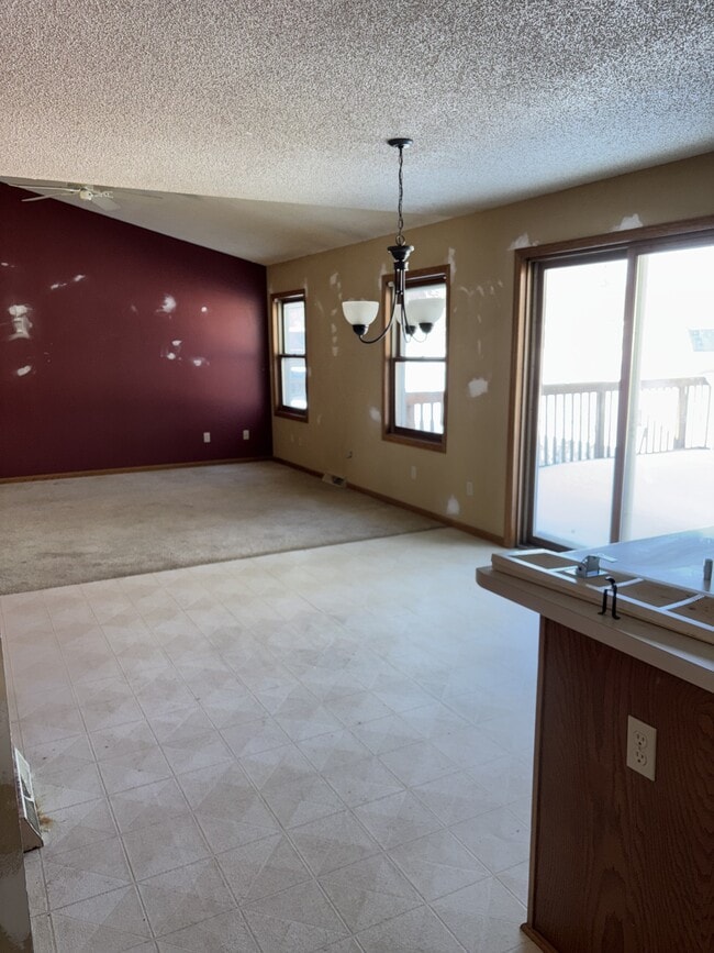 Photo - 308 W Elm St