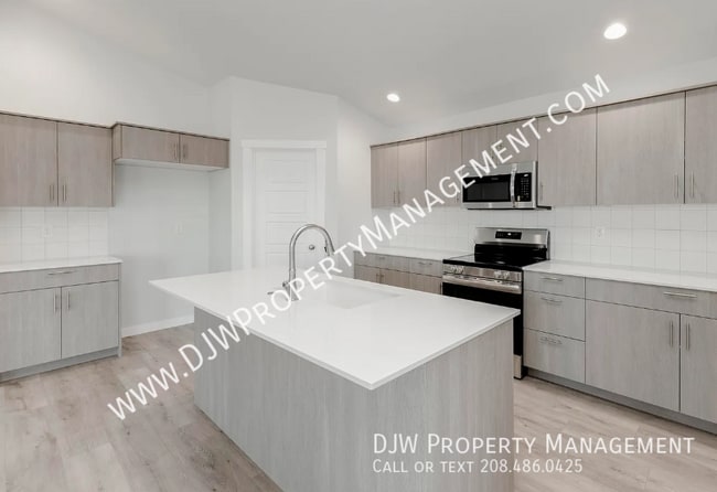 Photo - 2252 N Carly Ave