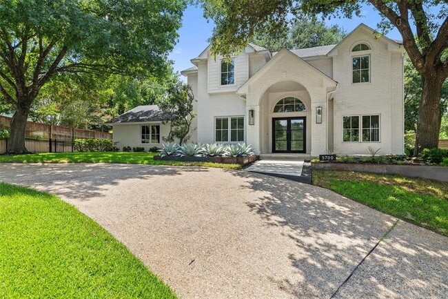 Photo - 5700 Carry Back Ln