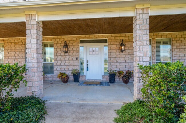 Photo - 2963 Settler's Way Dr