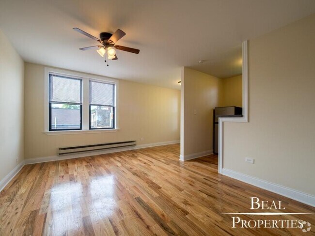 Building Photo - 0 bedroom in CHICAGO IL 60614 Unit A Rental