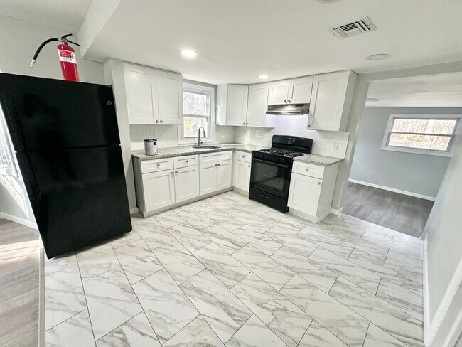 Photo - 63 Gentian St