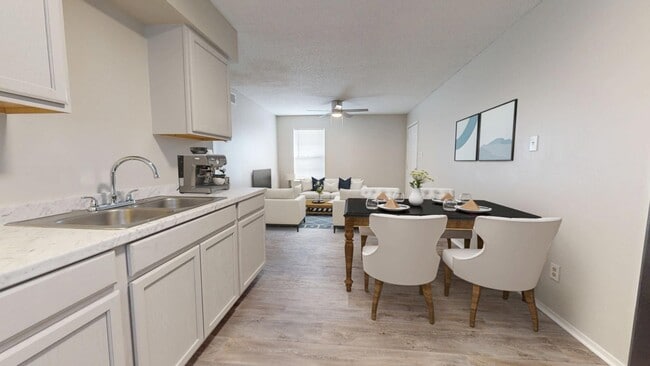 Photo - Biloxi Oaks Apartments