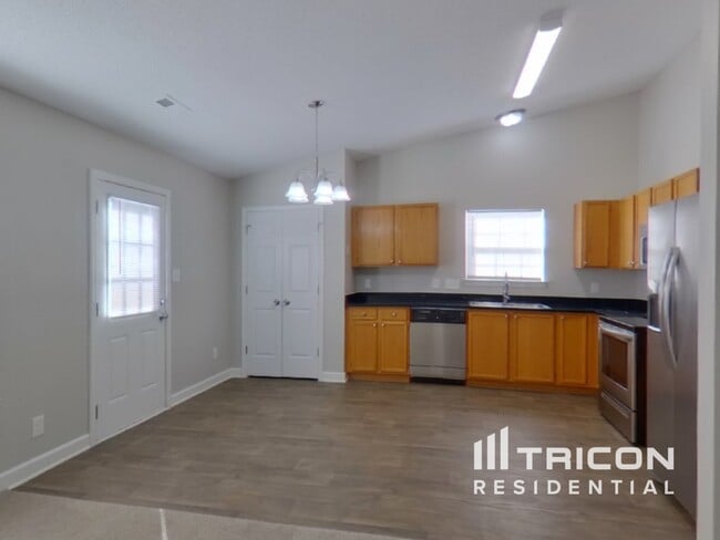 Photo - 2918 Brekonridge Centre Dr