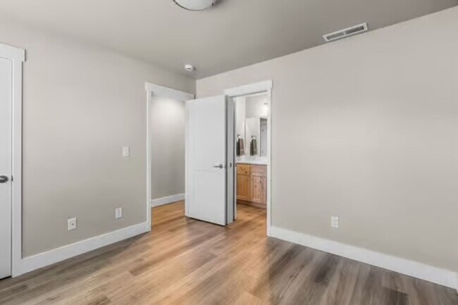 Photo - 63278 N W Ski Ln