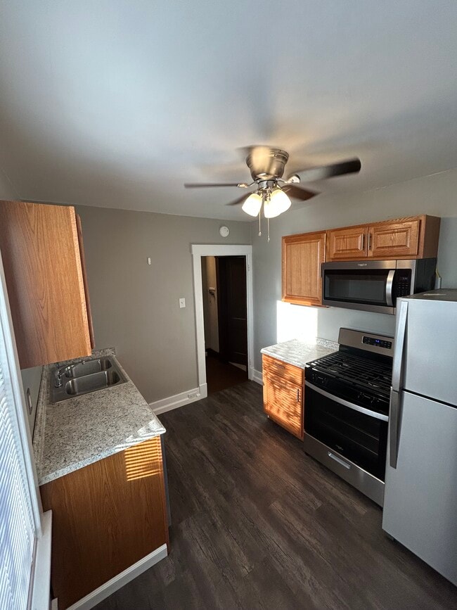 Photo - 1425 La Salle Ave Unit 2