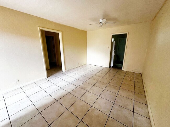 Photo - 837 NW 10th Terrace Unit 2