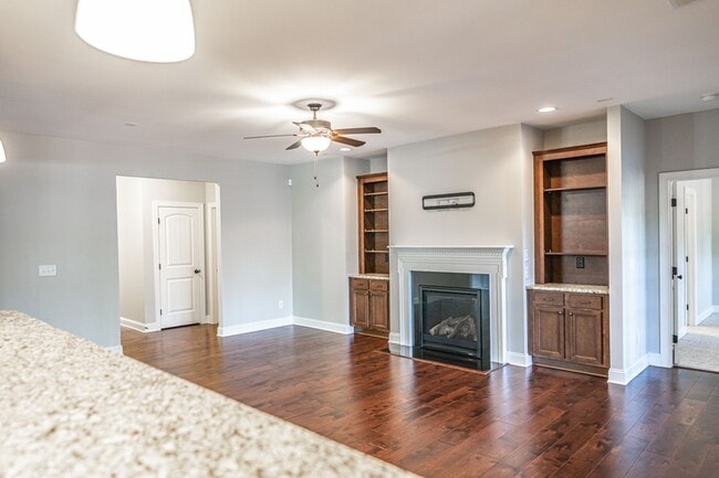 Photo - 100 Wiregrass Ln