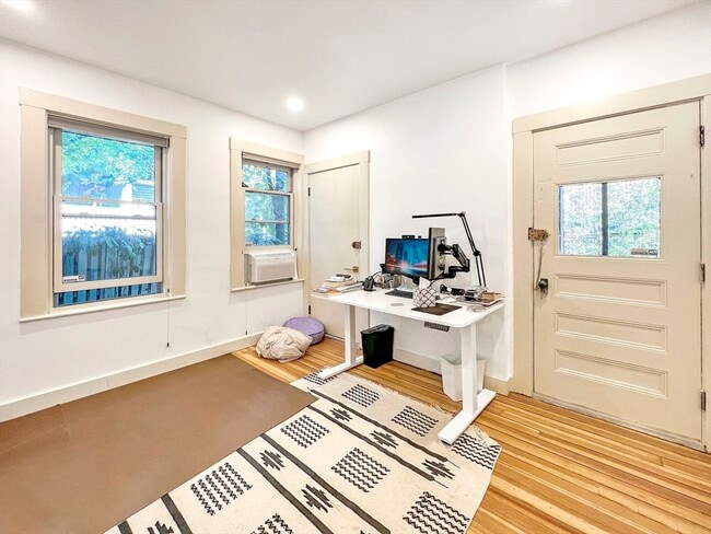 Photo - 11 1/2 Centre St Unit 1