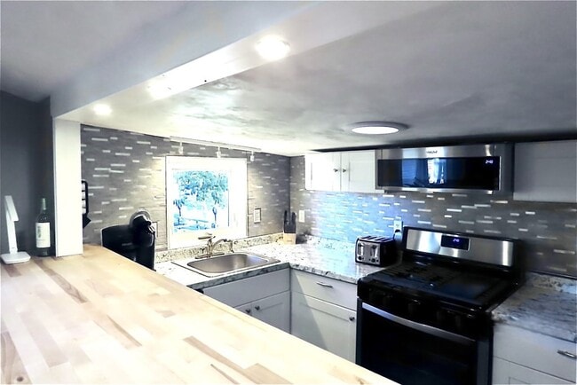 Photo - 13 Hideaway Rd Unit G