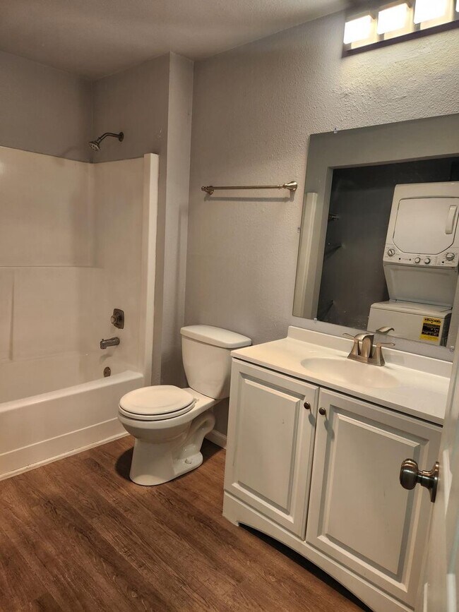 Photo - Cedar Gardens Apartments