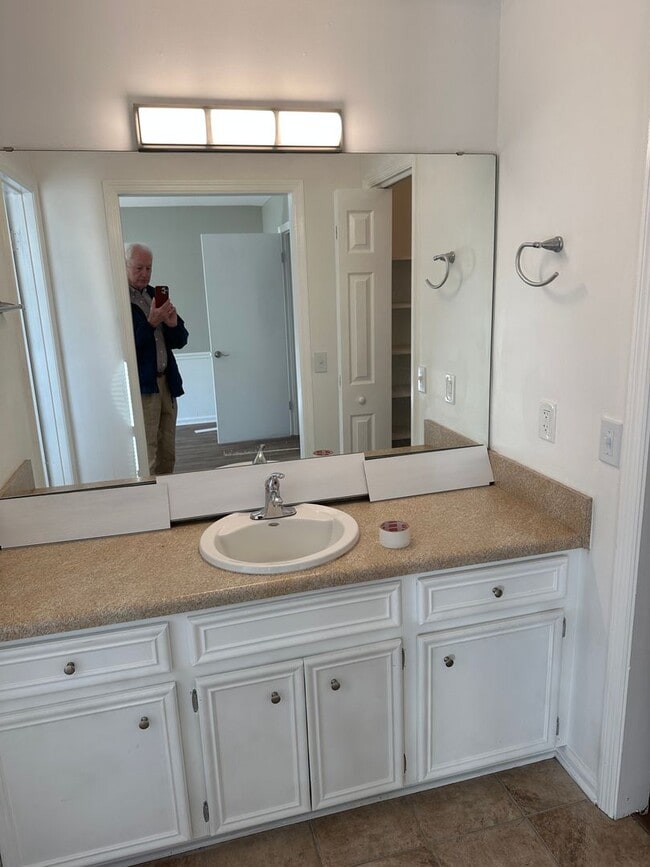 Photo - 107 Savanna Woods Cir