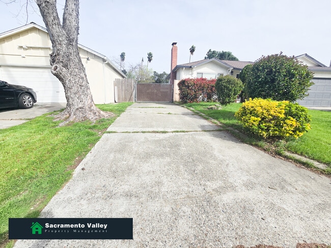 Photo - 7625 Lytle St