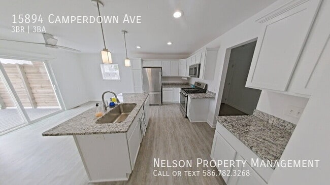 Photo - 15894 Camperdown Ave