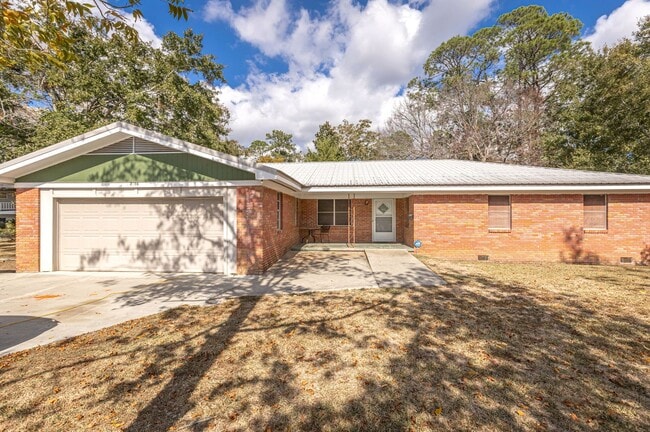 Home for Rent on the Bayou - Home for Rent on the Bayou