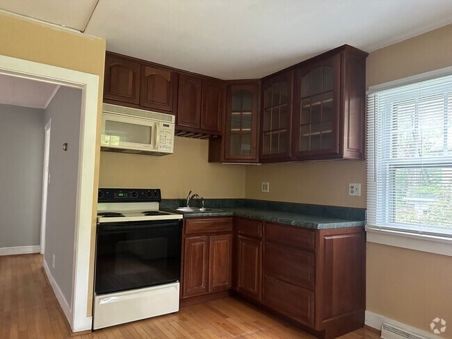 Building Photo - 118 Bruceville Rd Rental