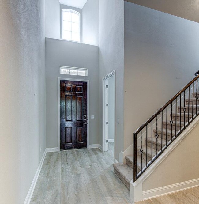 Photo - 7012 Calpe Dr