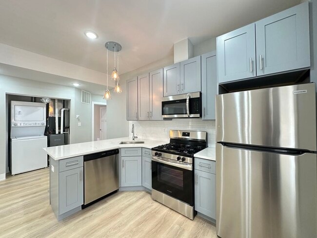 Photo - 419 W Belden Ave Unit 31