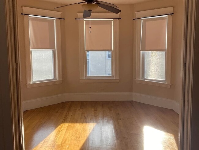 Building Photo - 2 Meade St Unit 2 Rental
