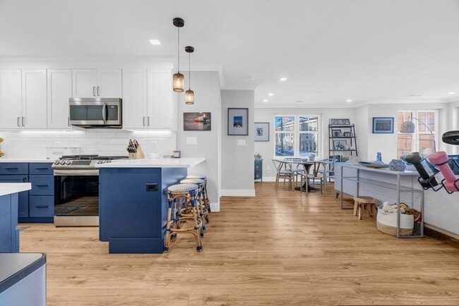 Photo - 1721 Centre St Unit 303