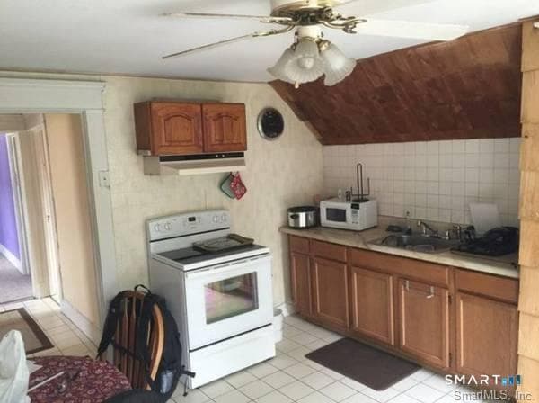 Photo - 1484 Dixwell Ave Unit 3