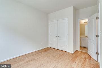 Photo - 612 Totten Pl NE