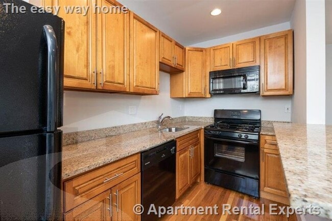 Building Photo - 138 Highland Ave Unit #20
