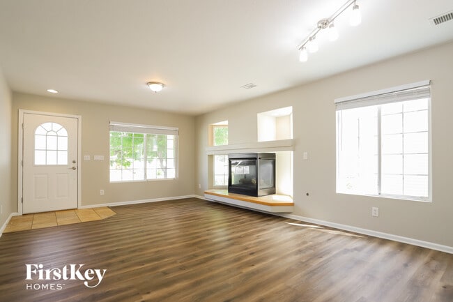 Photo - 5047 Orleans Ct