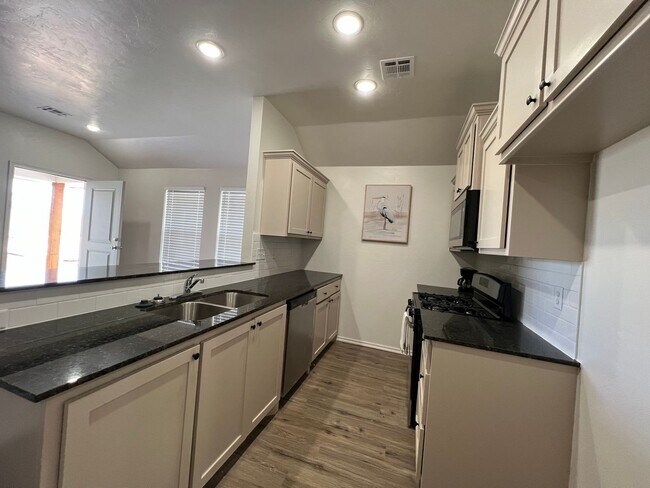 Photo - 1420 SW Texas Ave Unit 1420 SW Texas A