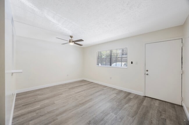 3111 W Horatio St Unidad 205