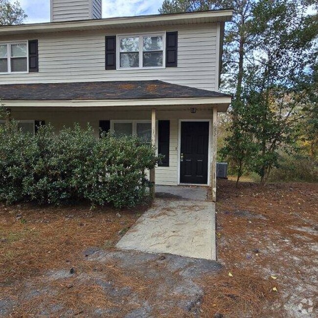 Building Photo - Charming 2bd/1.5ba NE Cola Duplex Rental