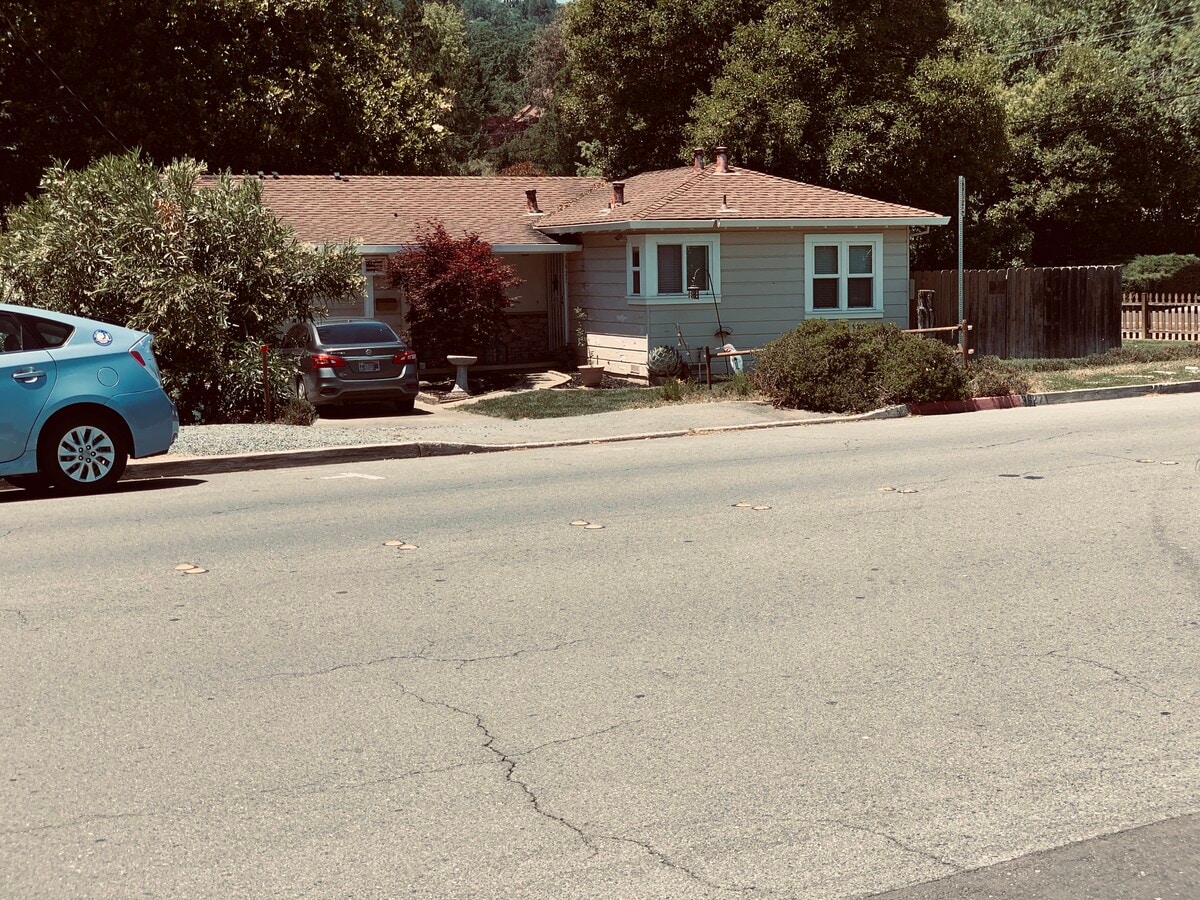 Photo - 3627 Happy Valley Rd