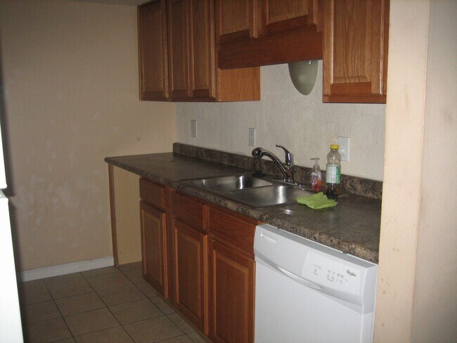 Photo - 1 Bed 1 Bath Condo