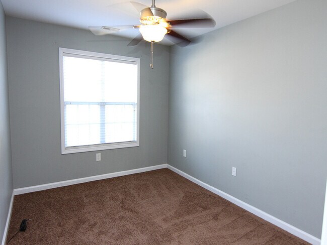 Photo - 2 Bedroom Townhome with Loft & One Car Garage