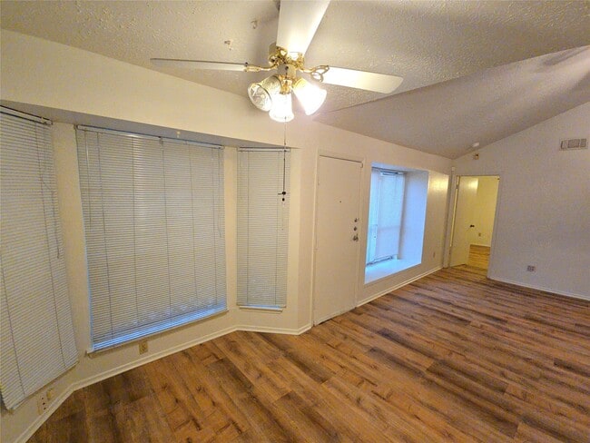 Photo - 10906 Maple Rock Dr