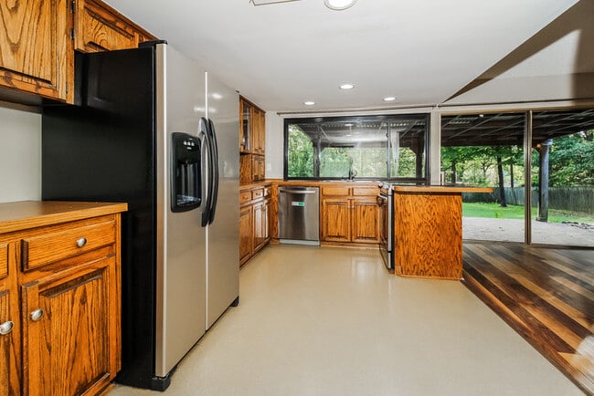 Photo - 1518 Lenore St