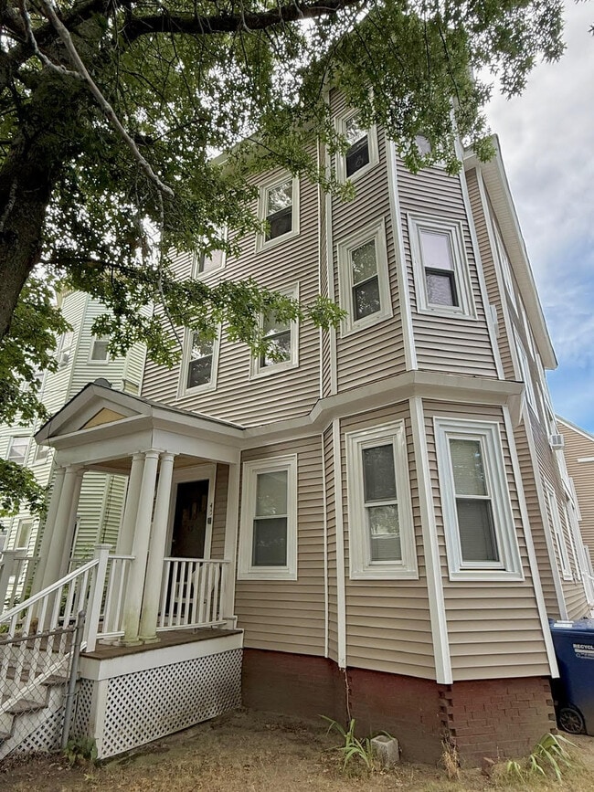 Building Photo - 45 Rice St Unit #3 Rental