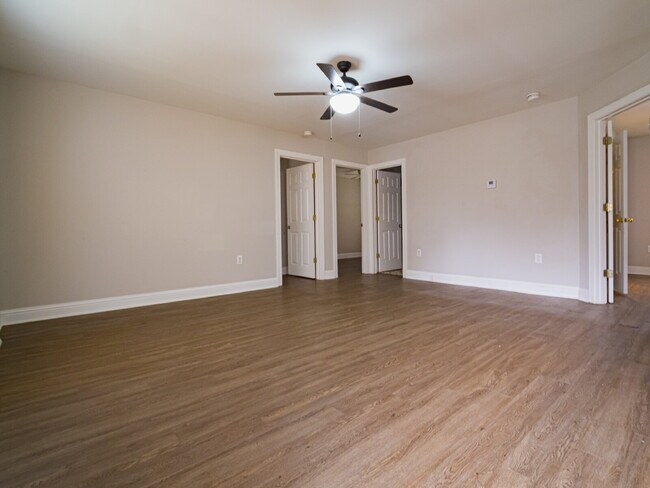 Photo - "Charming 3-Bedroom Retreat with 2 Full Baths in Gastonia - Your Cozy Haven Awaits!"