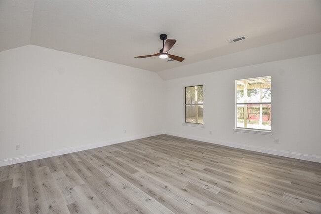 Building Photo - 2502 6th Ave N Rental
