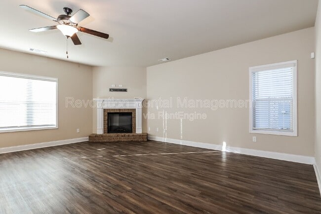 Photo - 2287 Church St