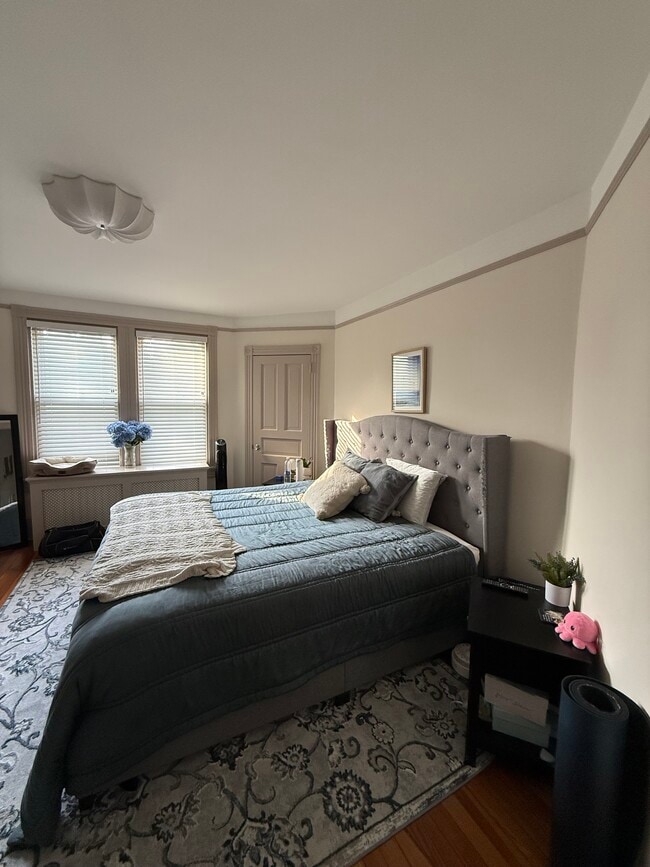 Master bedroom - 207 Cricket Ave Unit 2nd floor