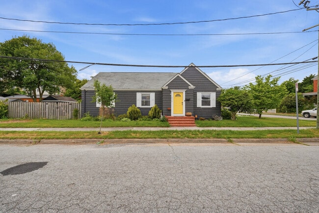 Photo - 3715 Omohundro Ave