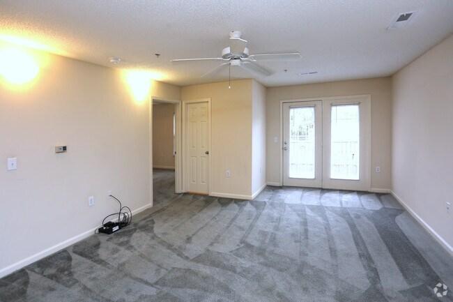 Photo - Campus Crossing on Lindell Student Apartments