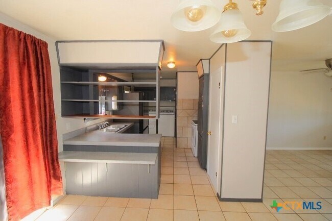 Photo - 2706 Live Oak Dr