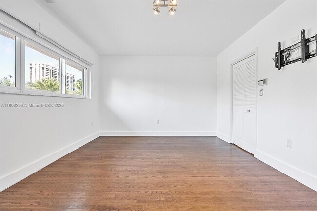 Photo - RIVER BAY PARK Casa