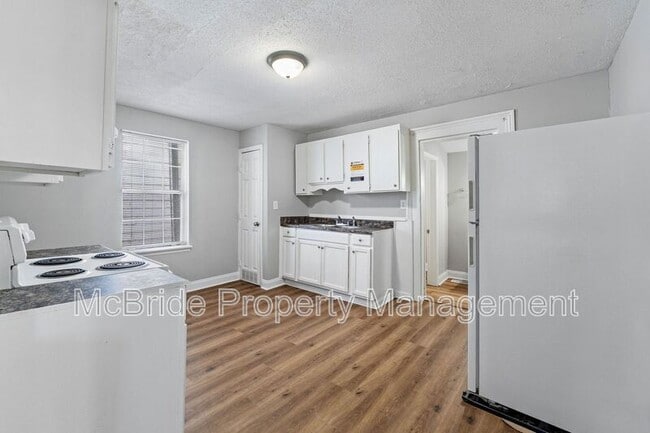 Photo - 1827 Hicks St