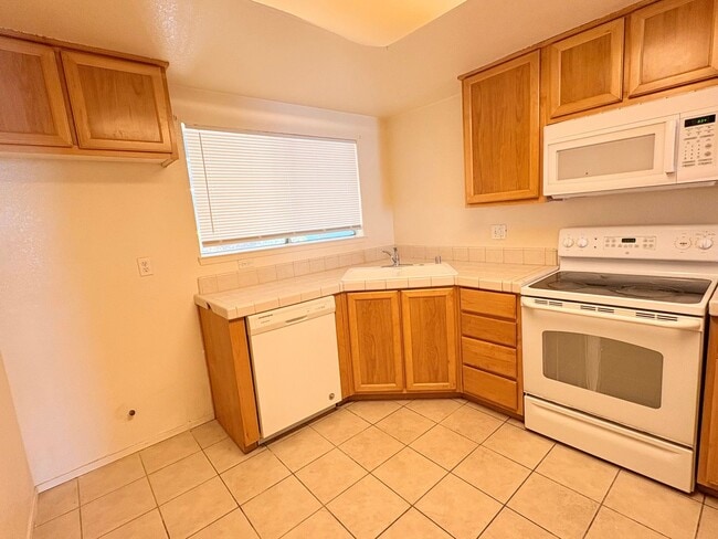 Photo - 3 bedroom Townhouse in a gated community